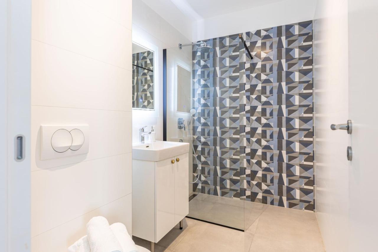 Apartment Abia Znjan スプリト エクステリア 写真